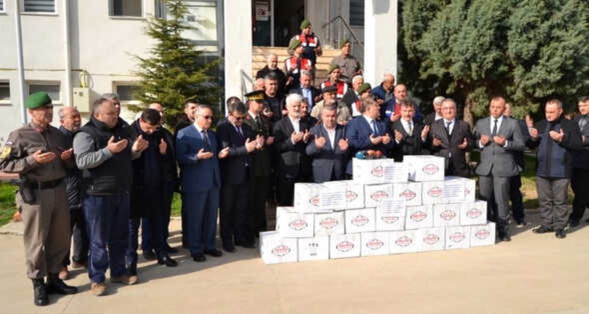 Yenişehir Esnafı Mehmetçiklere Helva Gönderdi