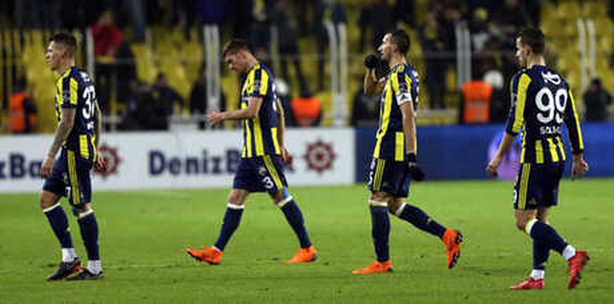 Fenerbahçe\'de İstifa ve Ali Koç Tezahüratı!