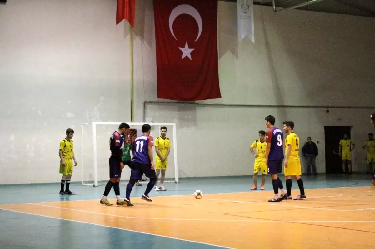 Futsal Turnuvasına Yoğun İlgi