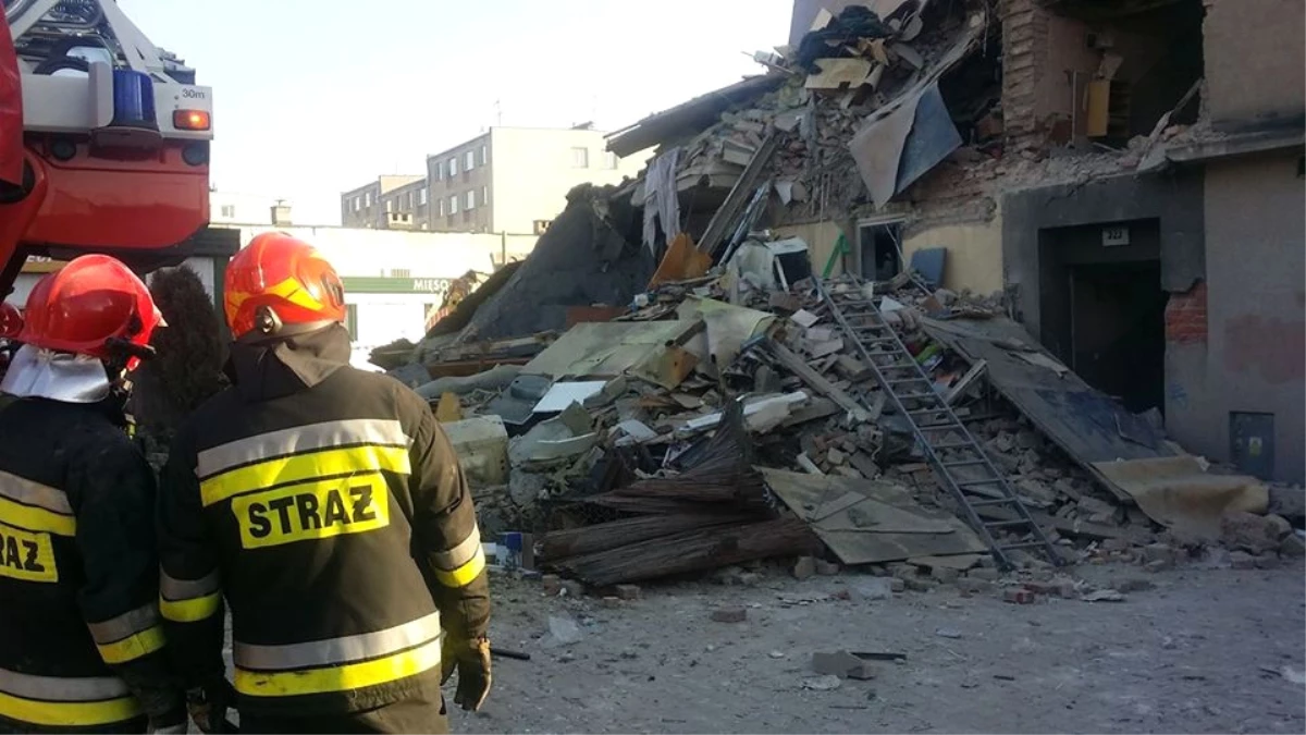 Polonya\'da Bina Çöktü: 1 Ölü