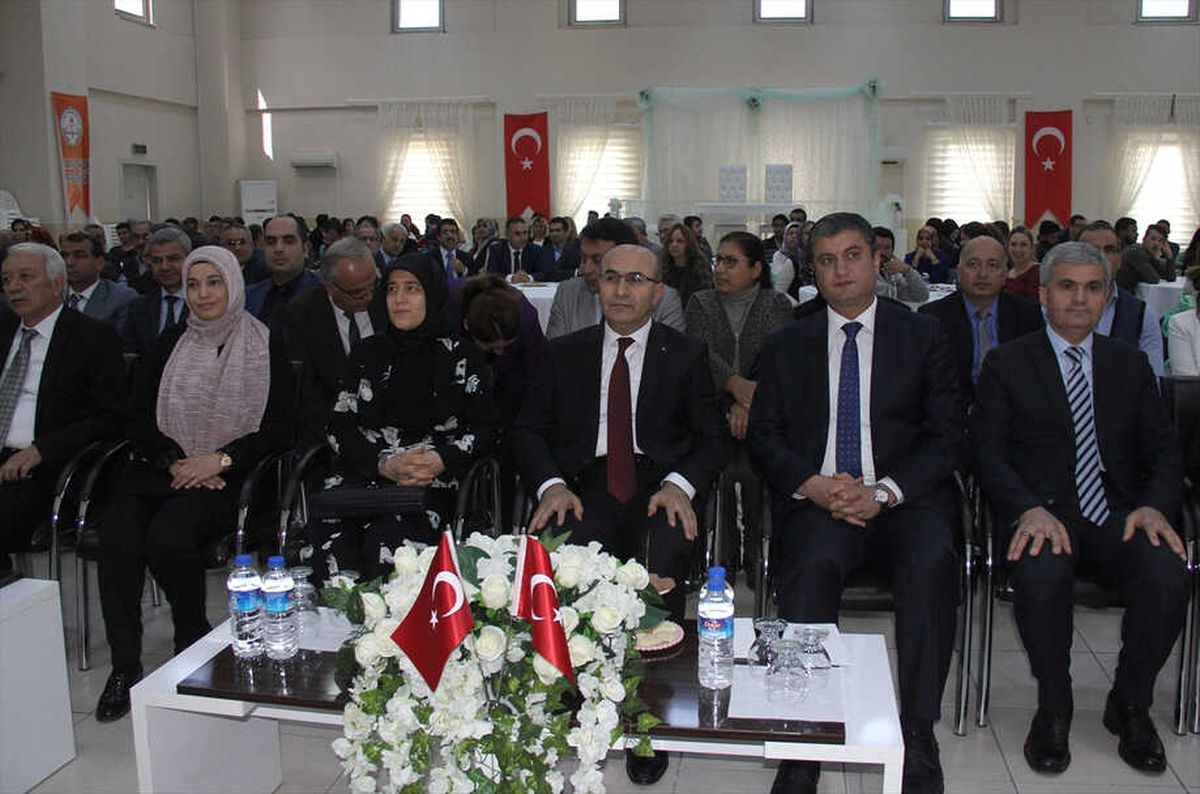 Adana\'da Okuma Yazma Seferberliği