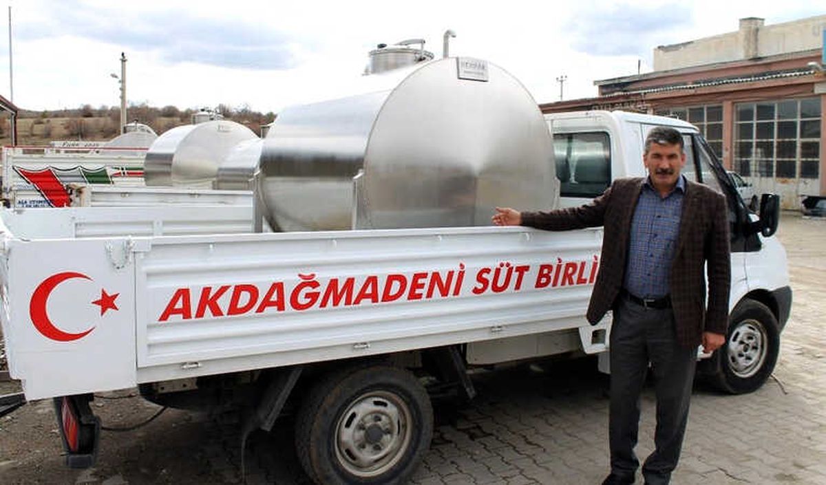 Akdağmadeni\'nde Sütler Toplanıyor