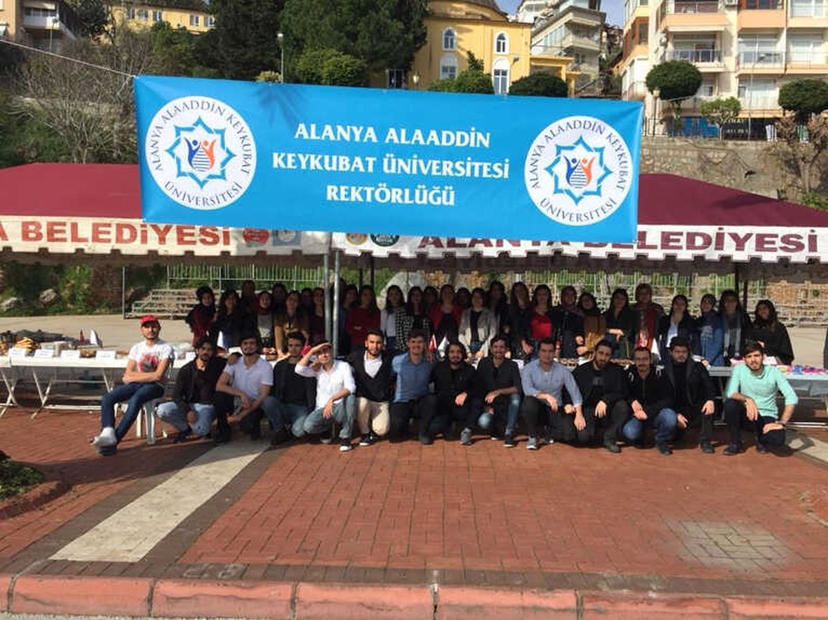 Alkü\'lü Öğrenciler Lösev İçin Ter Döktü