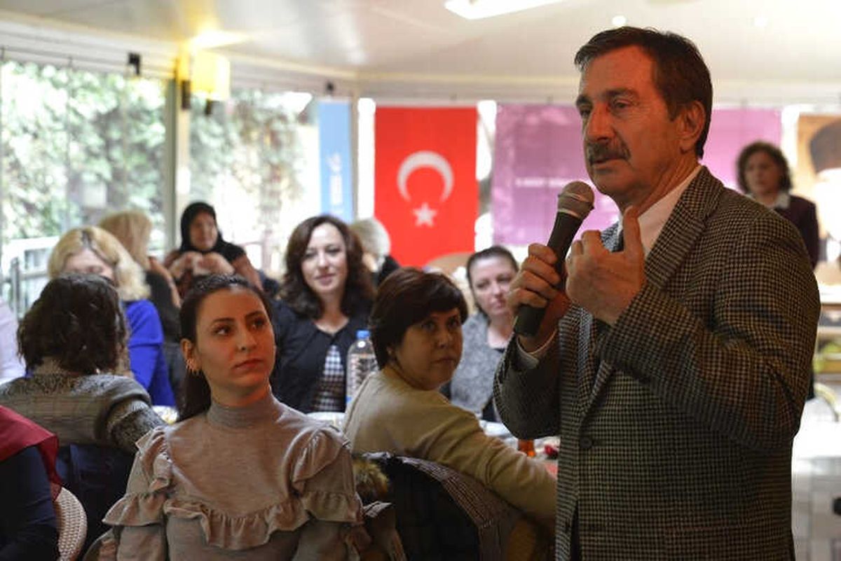 Başkan Ataç Kadın Muhtarlar ile Buluştu