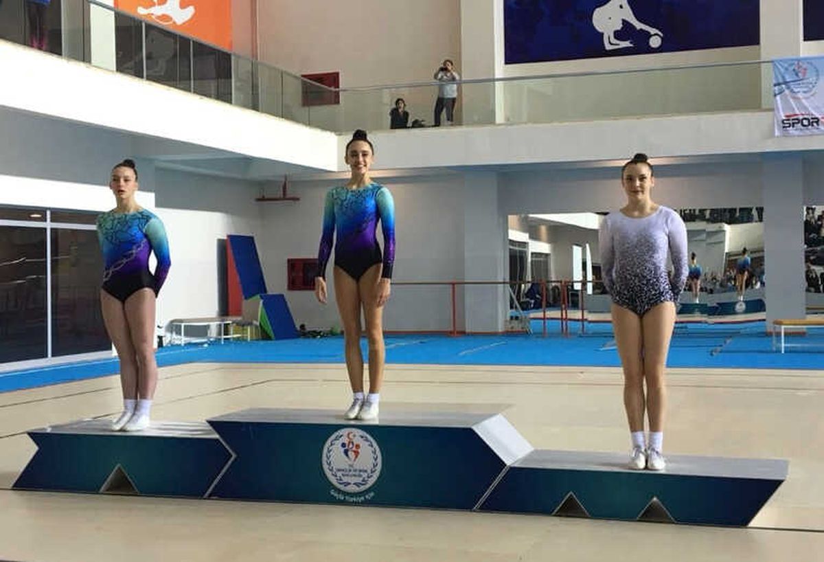 Cimnastikte Dünya Şampiyonunu Geçip Türkiye Birincisi Oldu