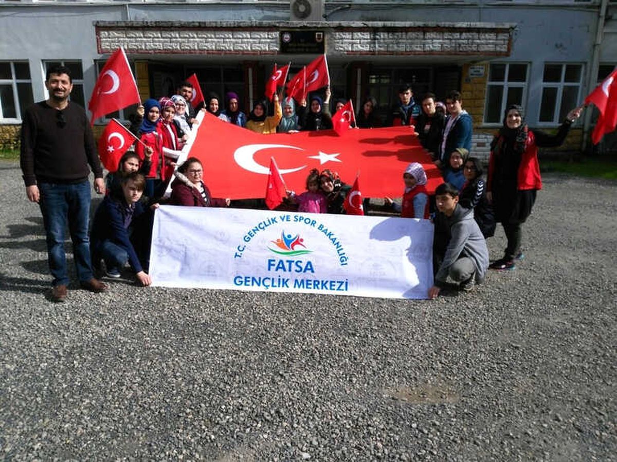 Gençlerden Mehmetçiğe Destek