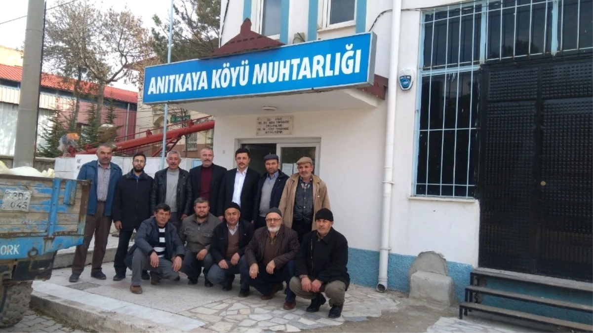 Köy Halkı Mehmetçiğe Katkı İçin Arpa ve Buğdayını Bağışladı