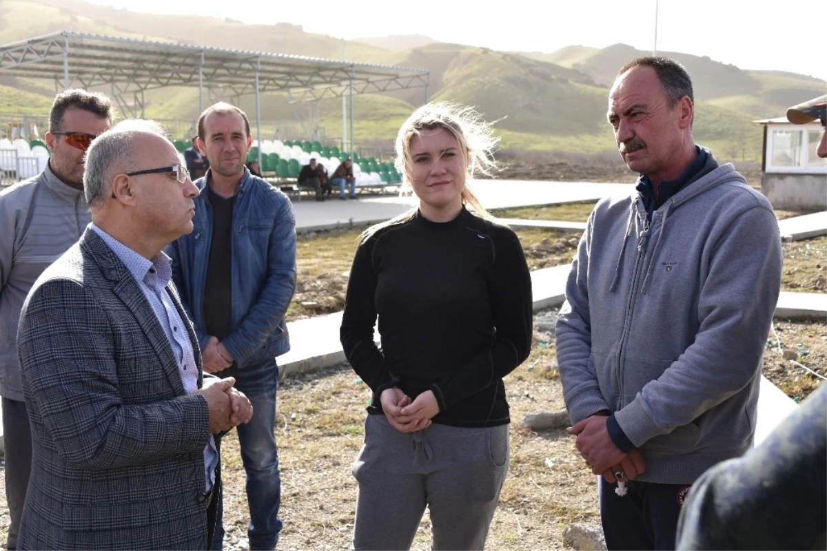 Milli Atıcı, Salihli Atış Poligonunu Çok Beğendi