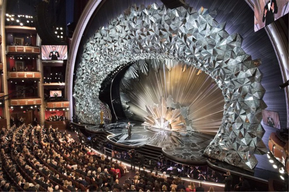 Oscar\'ın Mabedi Dolby Tiyatrosu\'nda 45 Milyon Swarovski Kristali Kullanıldı