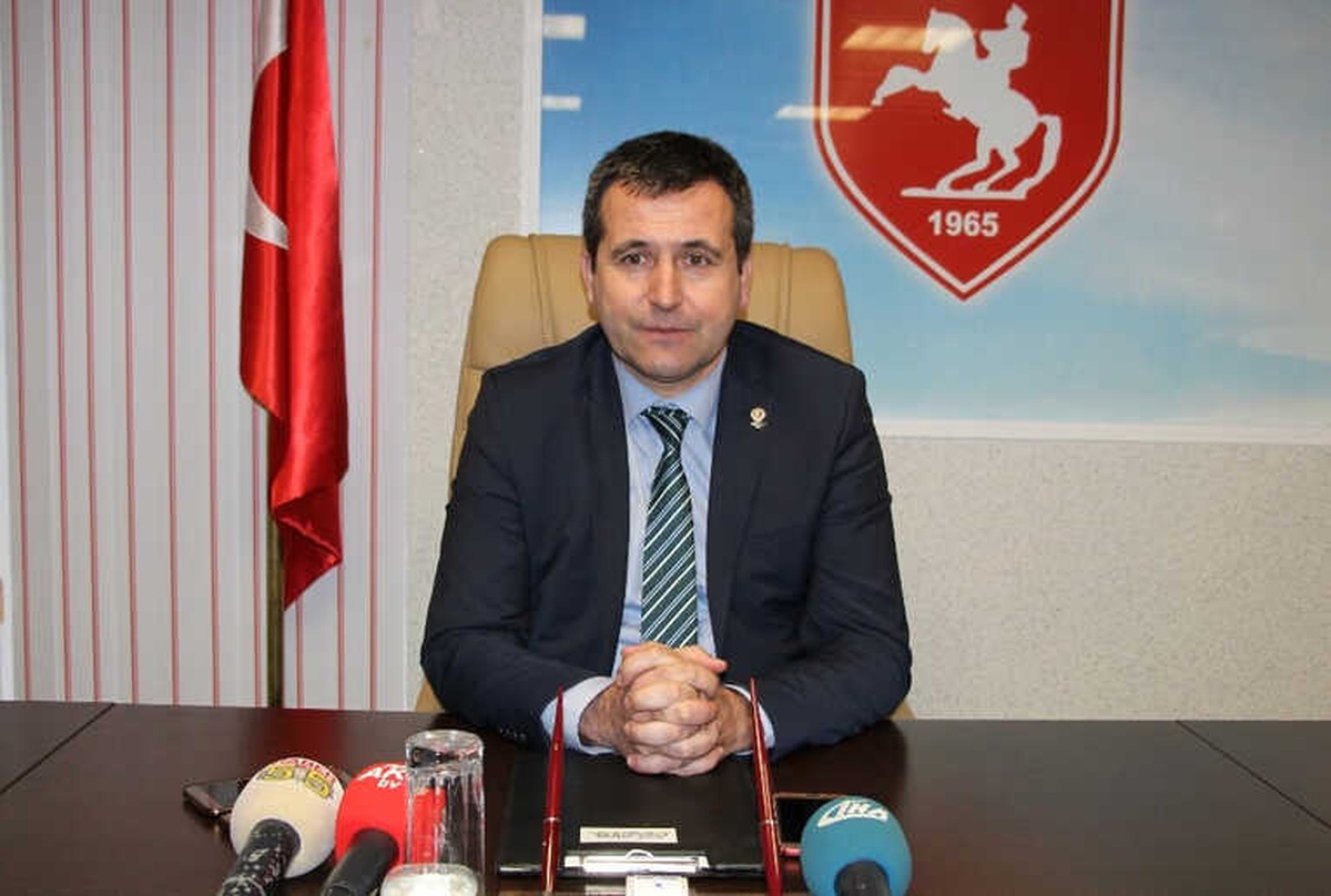Samsunspor\'un Borcu Samsun\'un Plakası Civarında