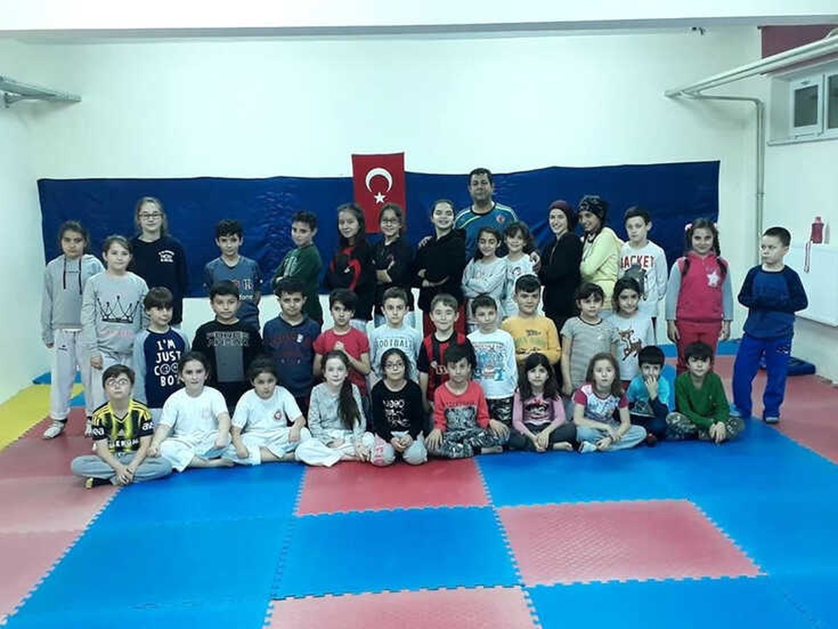 Şehit Yalçın Baykuş İlköğretim Okulu\'nda Tekvando Çalışmaları