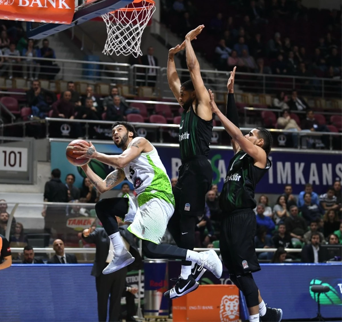 Tahincioğlu Basketbol Süper Ligi: Tofaş: 84 - Sakarya Büyükşehir Belediyespor: 79