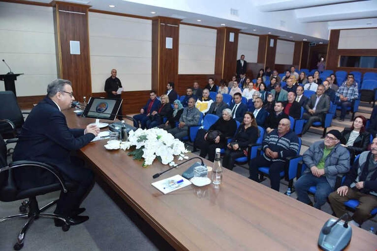 Vali Su, Şehit Ailelerini Konya ve Çanakkale\'ye Uğurladı