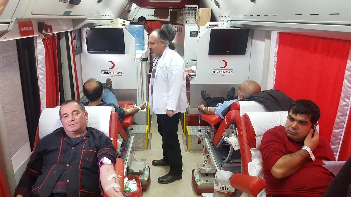 Yavuzeli\'nde Kan Bağışı Kampanyası