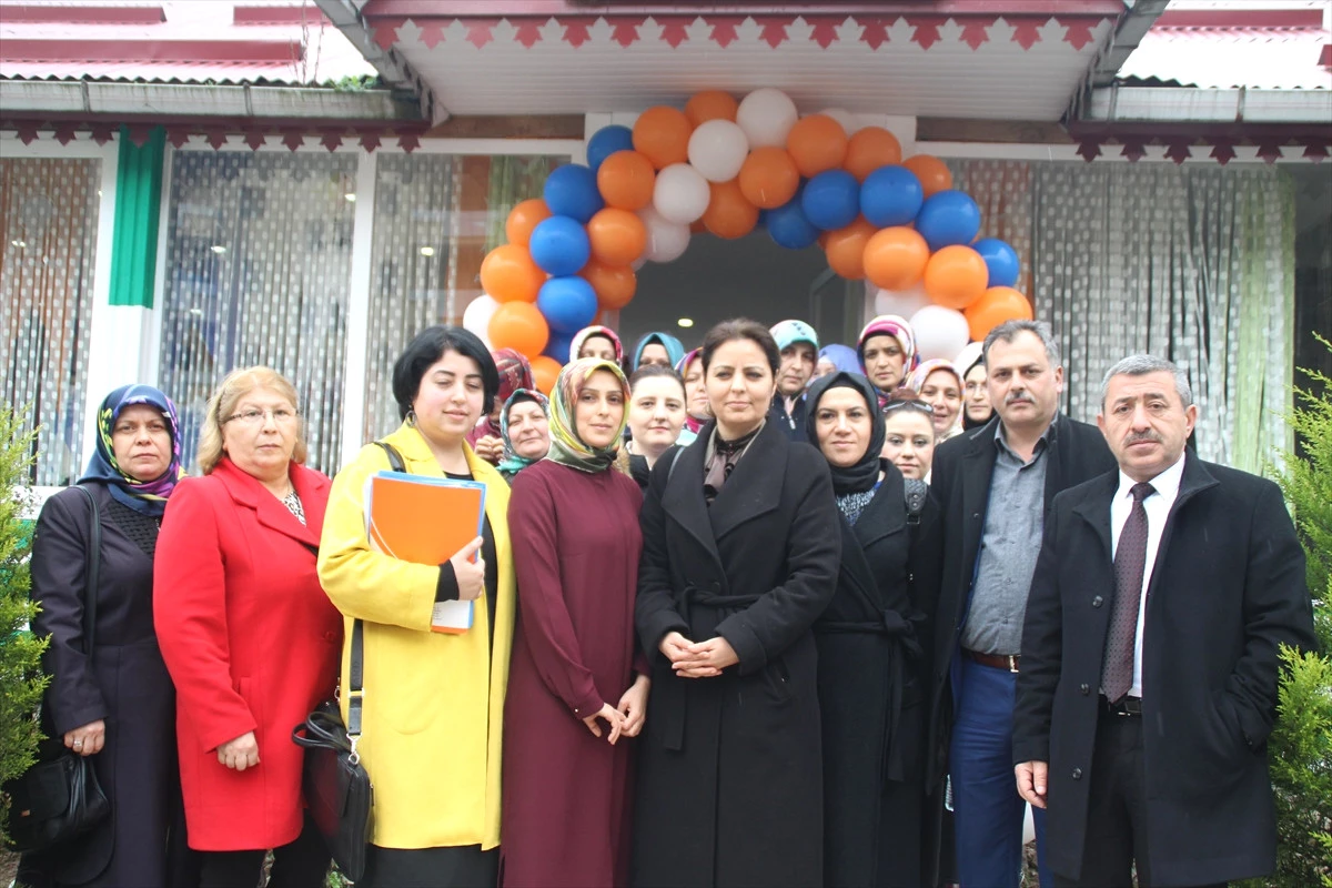 AK Parti Yağlıdere Kadın Kolları Başkanlığına Karakuşlu Seçildi