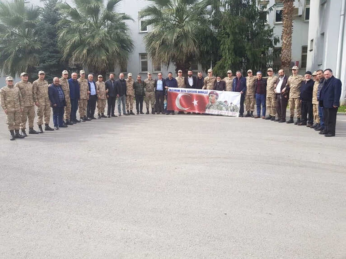 Erzurum Oltu Çayüstü Derneği\'nden Mehmetçiğe Kurban Desteği