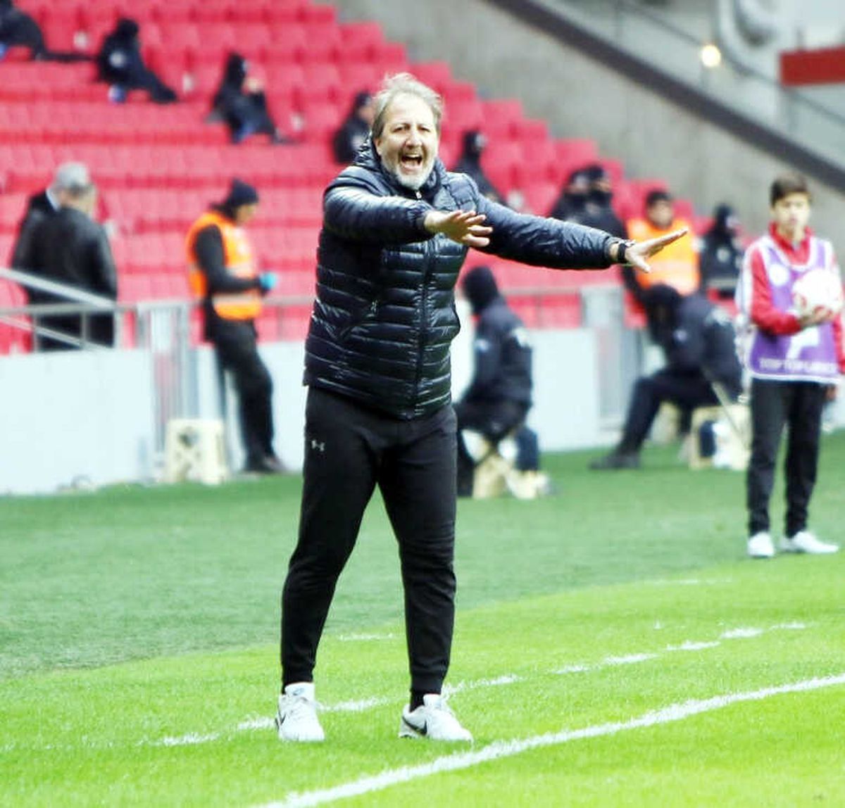 G.manisaspor\'da Teknik Direktör Taşkın İstifa Etti