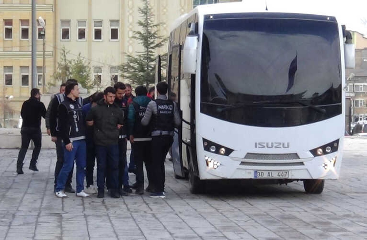 Hakkari Merkezli Uyuşturucu Operasyonu: 15 Gözaltı