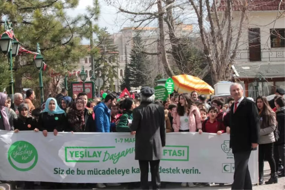 Kötü Alışkanlıklardan Uzaklaştırmak Adına Yürüyüş Düzenlendi