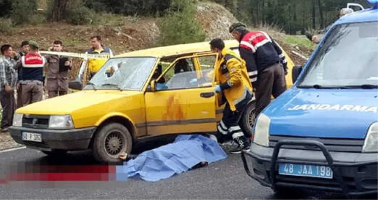 Damat, Pompalıyla Kayınpederi ve Kayınbiraderini Öldürdü, Eşini Yaraladıktan Sonra İntihar Etti