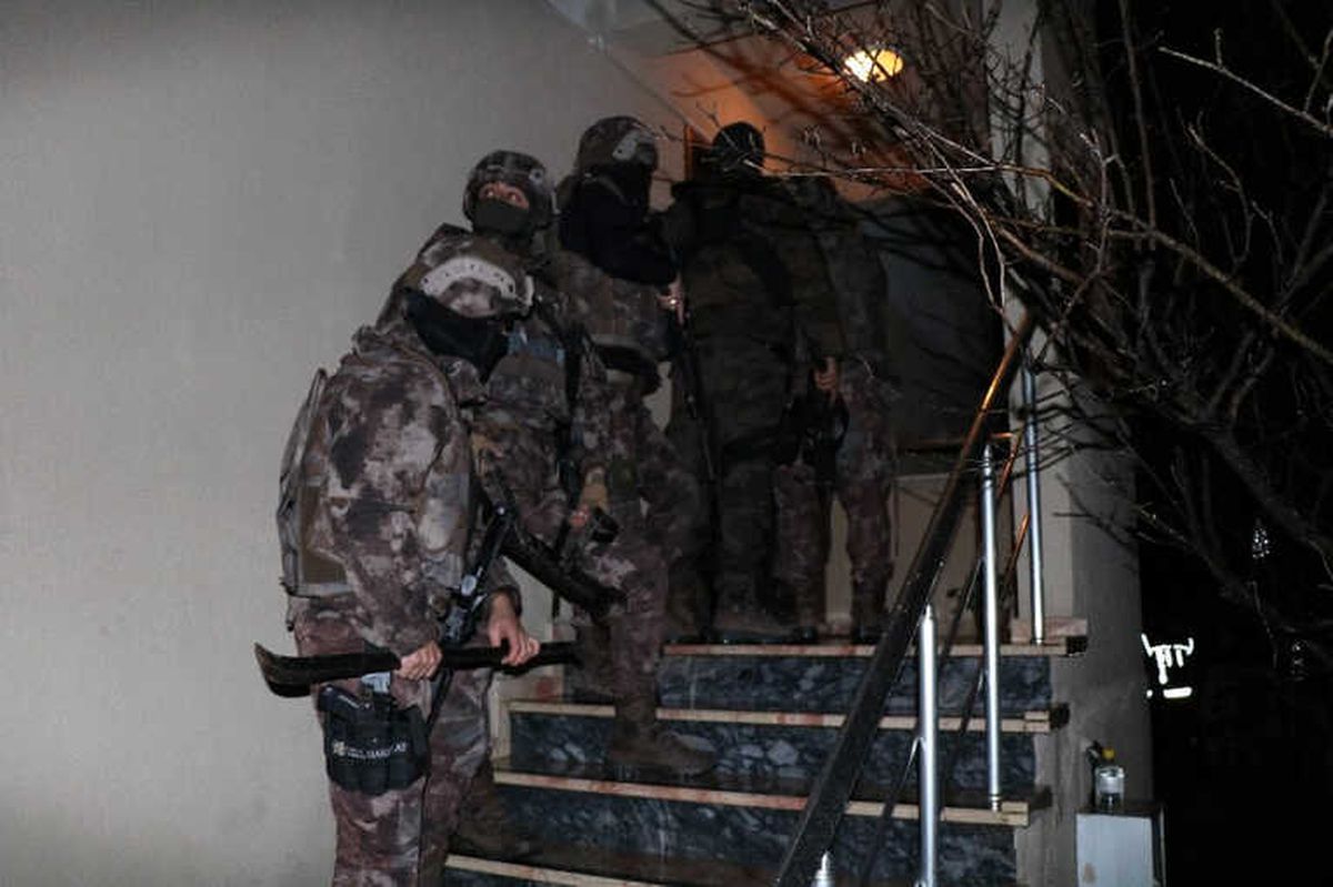 Şafak Baskını Operasyonunda 40 Gözaltı