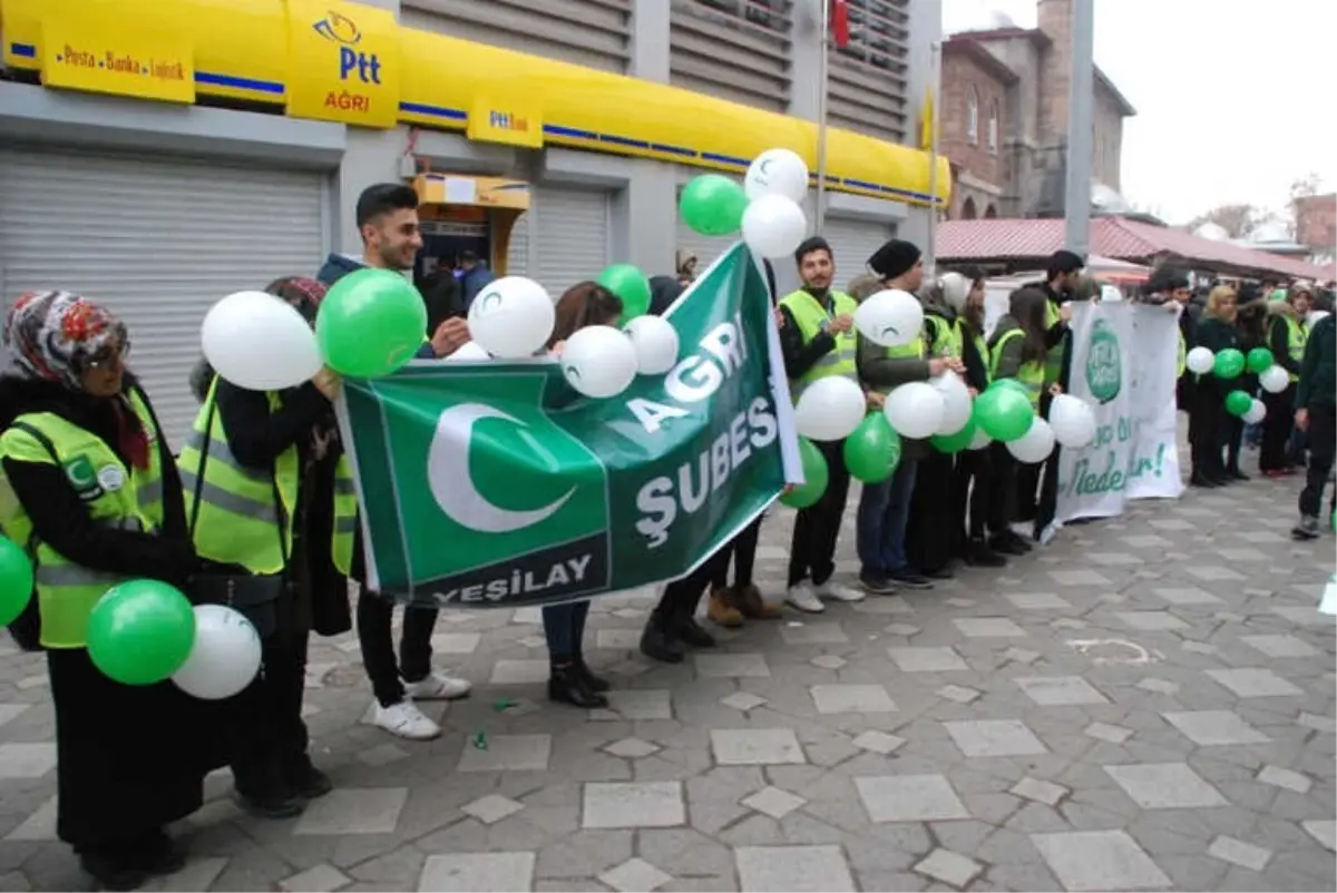 Yeşilaycılar Bağımlılığa Dikkat Çekmek İçin 4 Kilometre Yürüdü