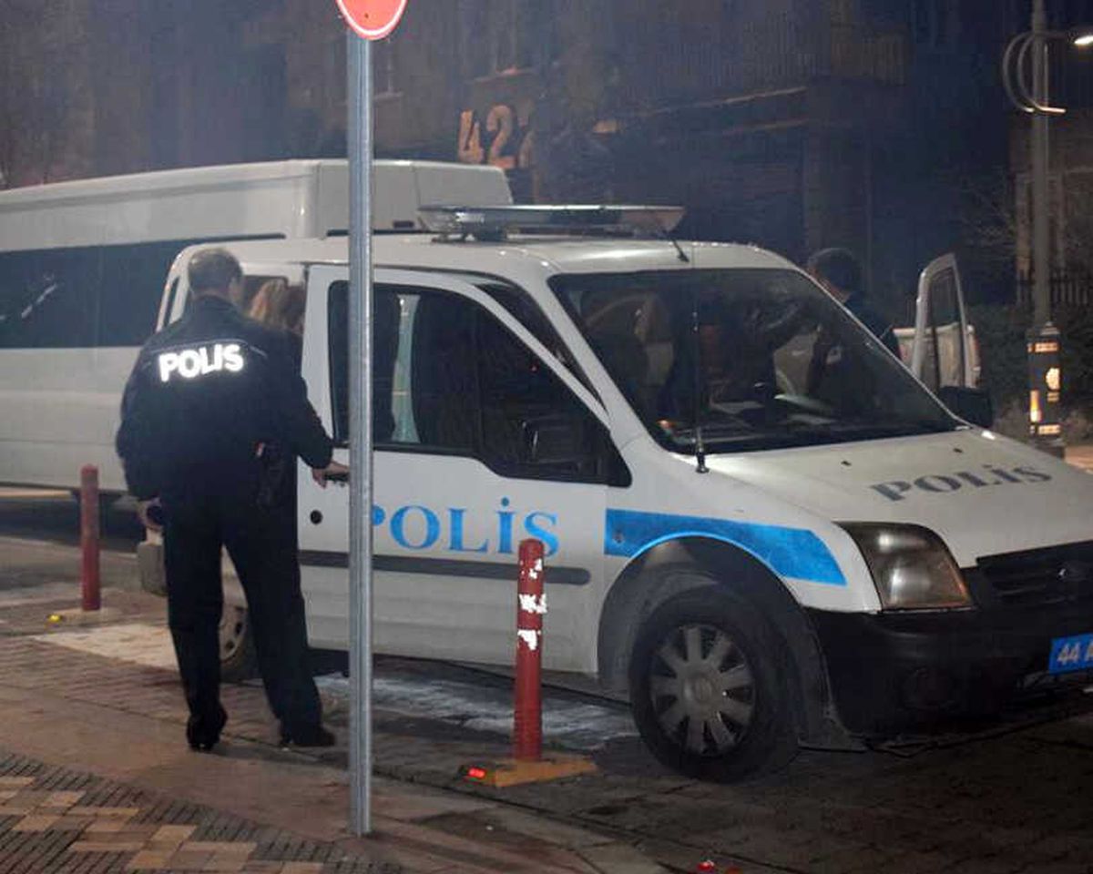 21 Günlük Bebeğin Biberonunda Tiner Şüphesi