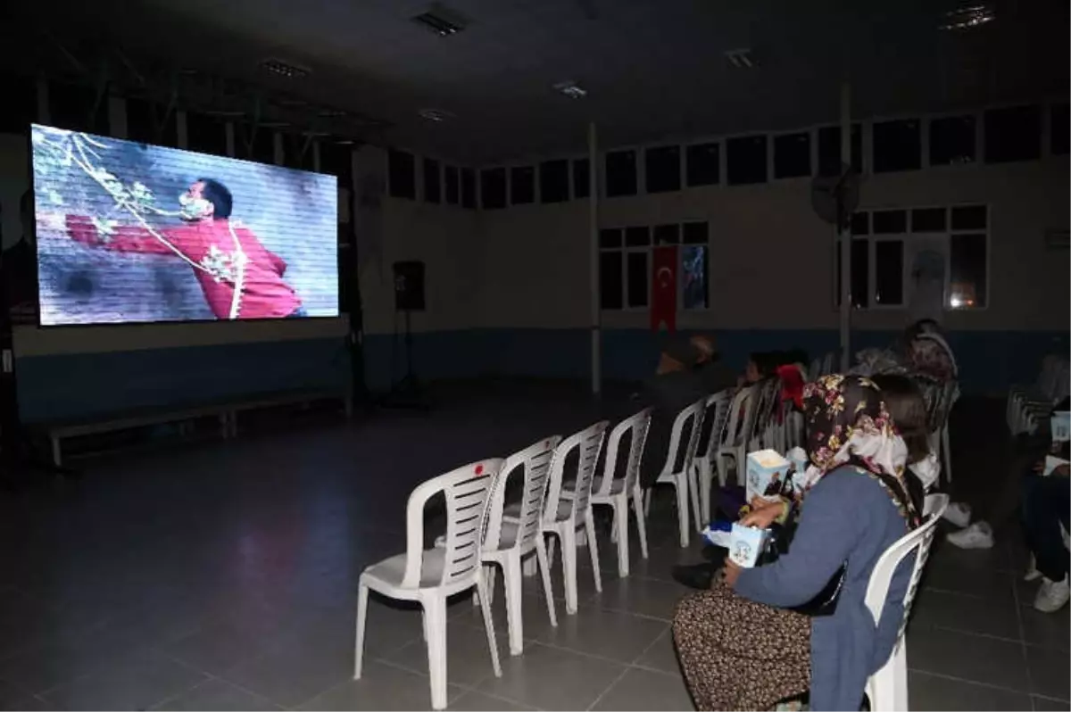 Alanlılı Vatandaşlar Beyazperde ile Buluştu