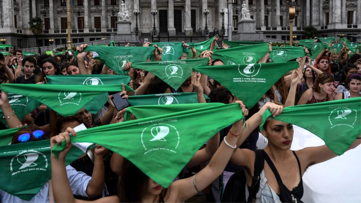 Arjantin Hükümeti: Kürtaj Referandumuna Açığız
