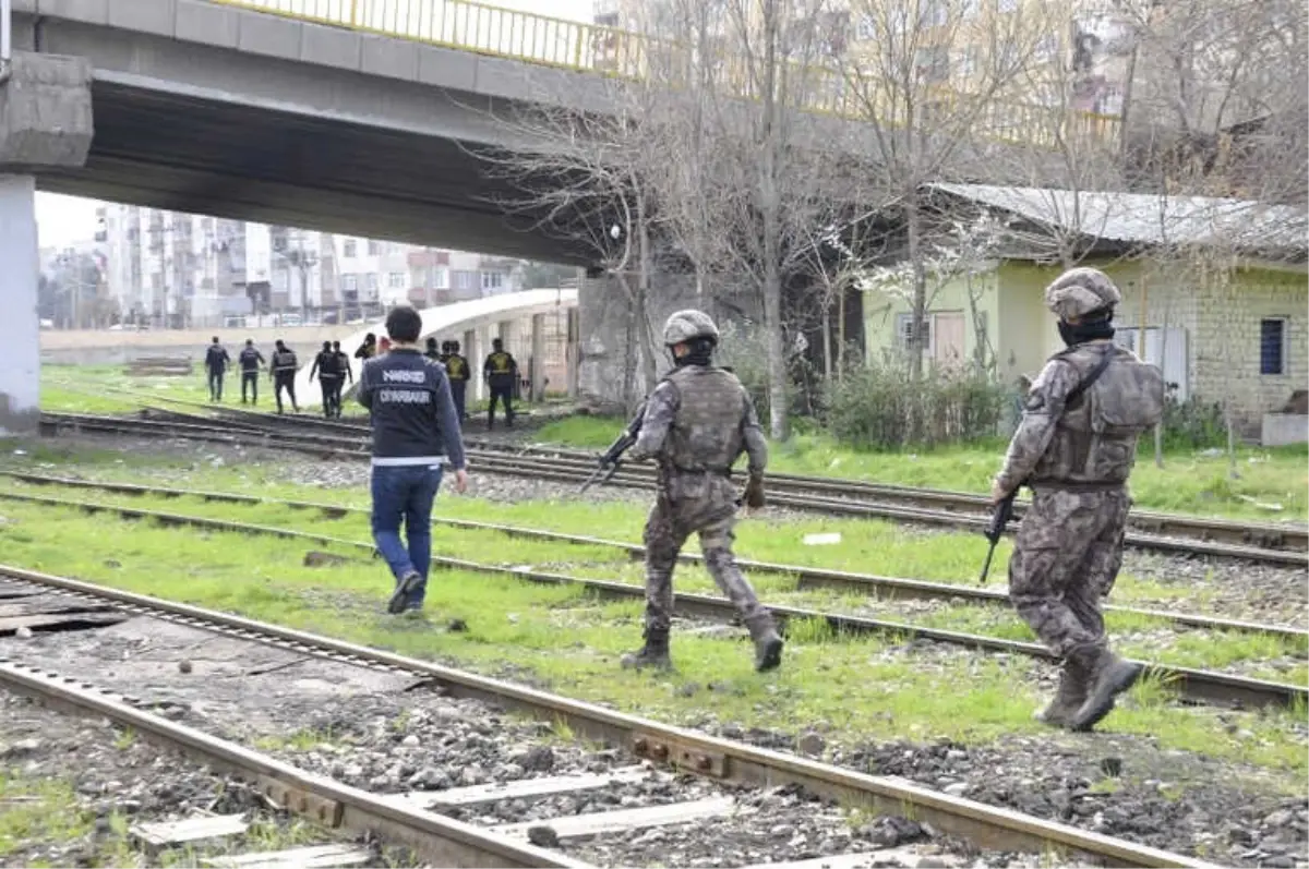 Diyarbakır Bağlar\'da 180 Polisle Narkotik Uygulaması