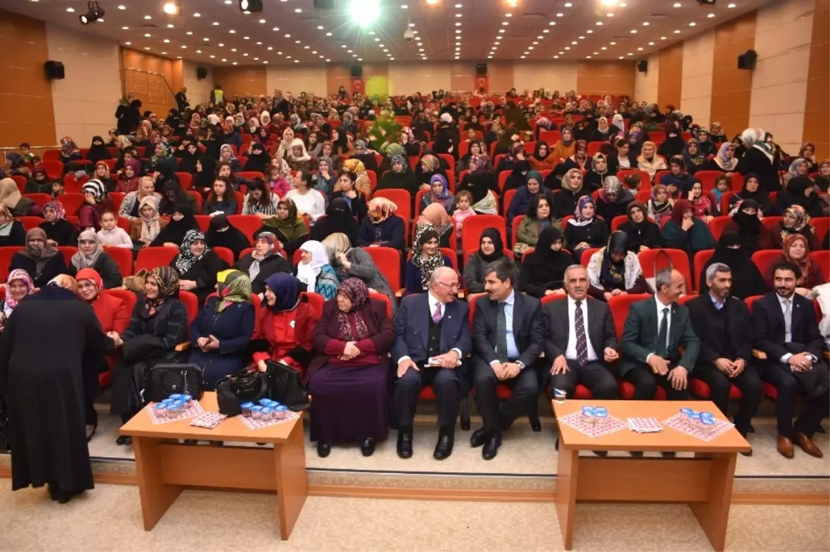 Muş\'ta "8 Mart Dünya Kadınlar Günü" Etkinliği