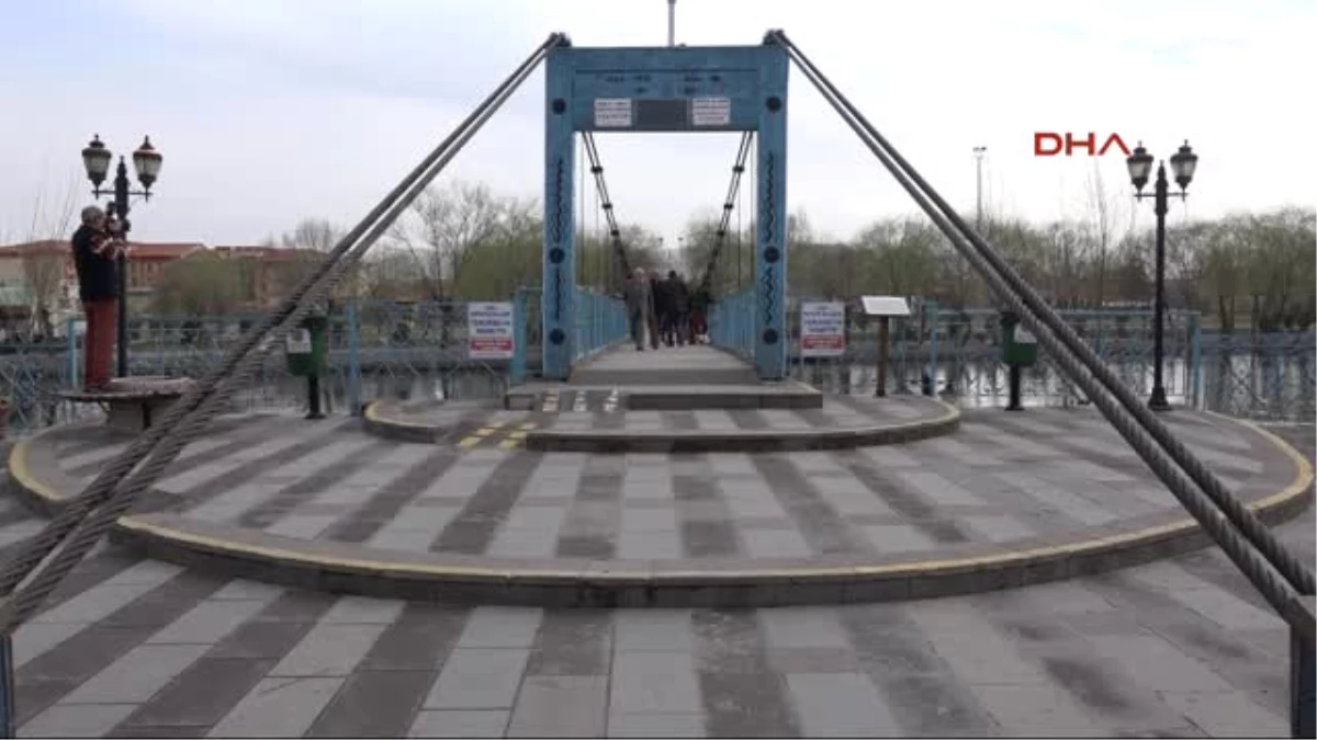 Nevşehir 180 Metrelik Köprüde Yaya Geçişişleri Heyecan Yaratıyor