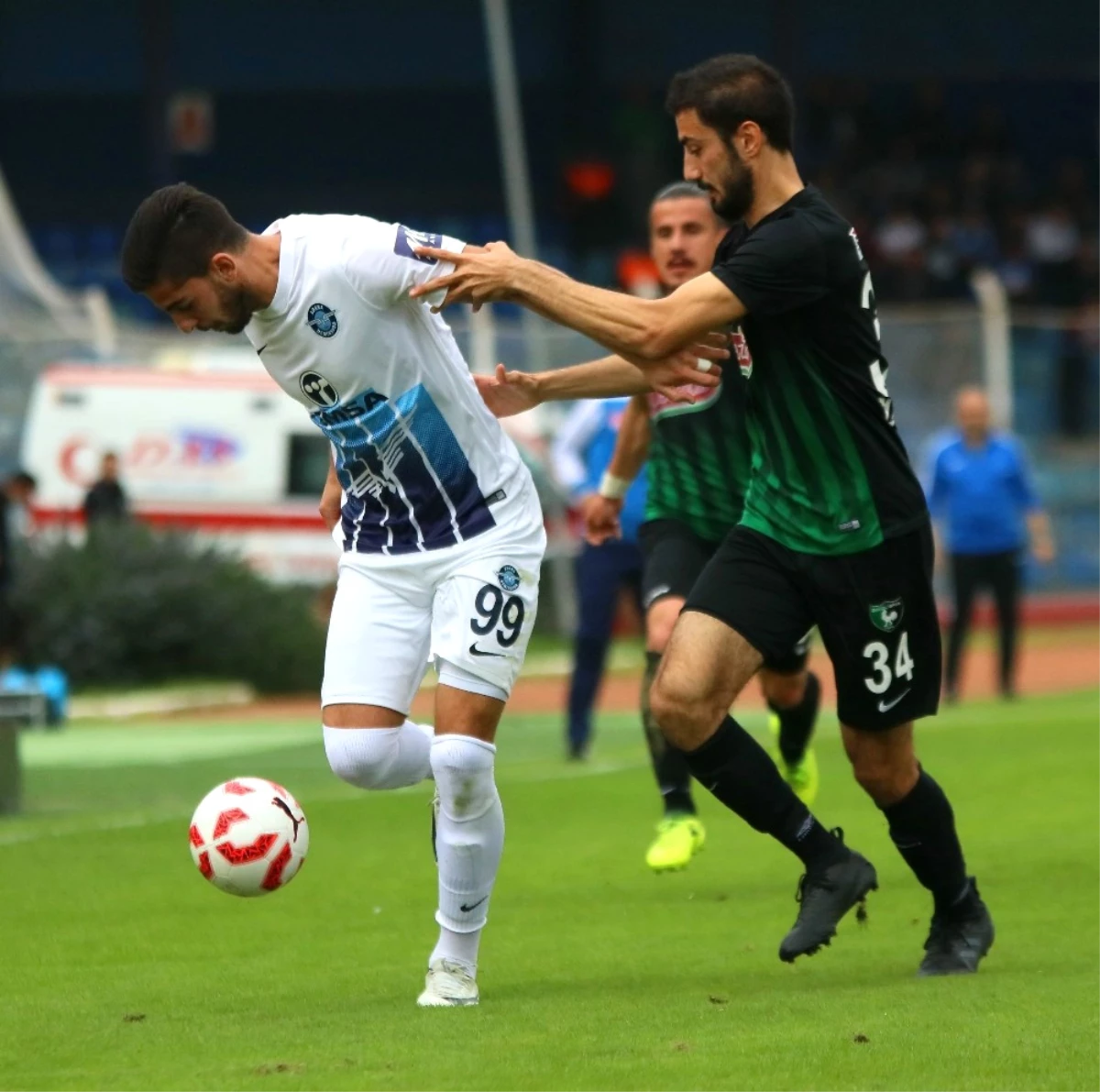 Spor Toto 1. Lig: Adana Demirspor: 1 - Denizlispor: 1 (İlk Yarı)