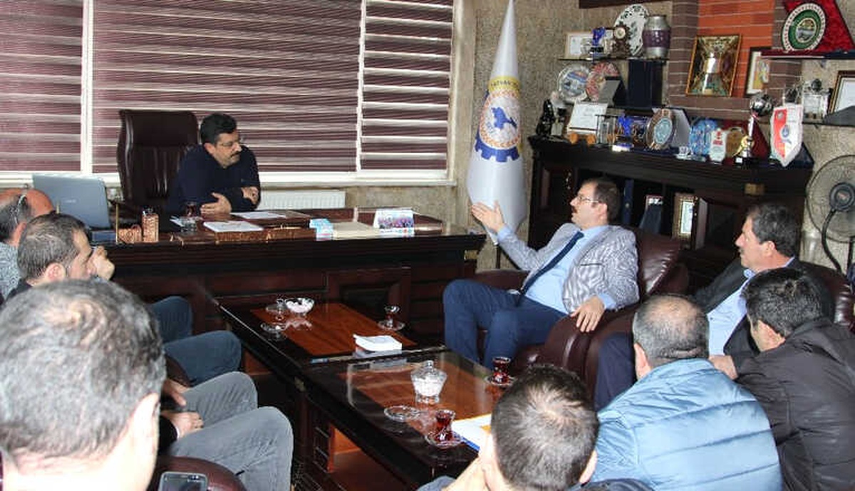 Tatvan\'da "Bölge Ekonomisi ve Yatırım Potansiyelleri" Ele Alındı