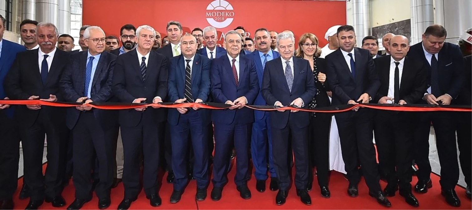 Uluslararası İzmir Mobilya Fuarı Kapılarını Açtı