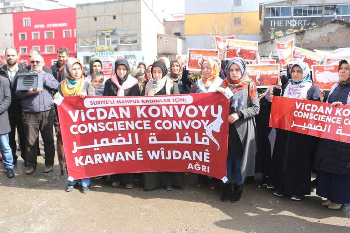 Vicdan Konvoyu Ağrı\'dan Yola Çıktı