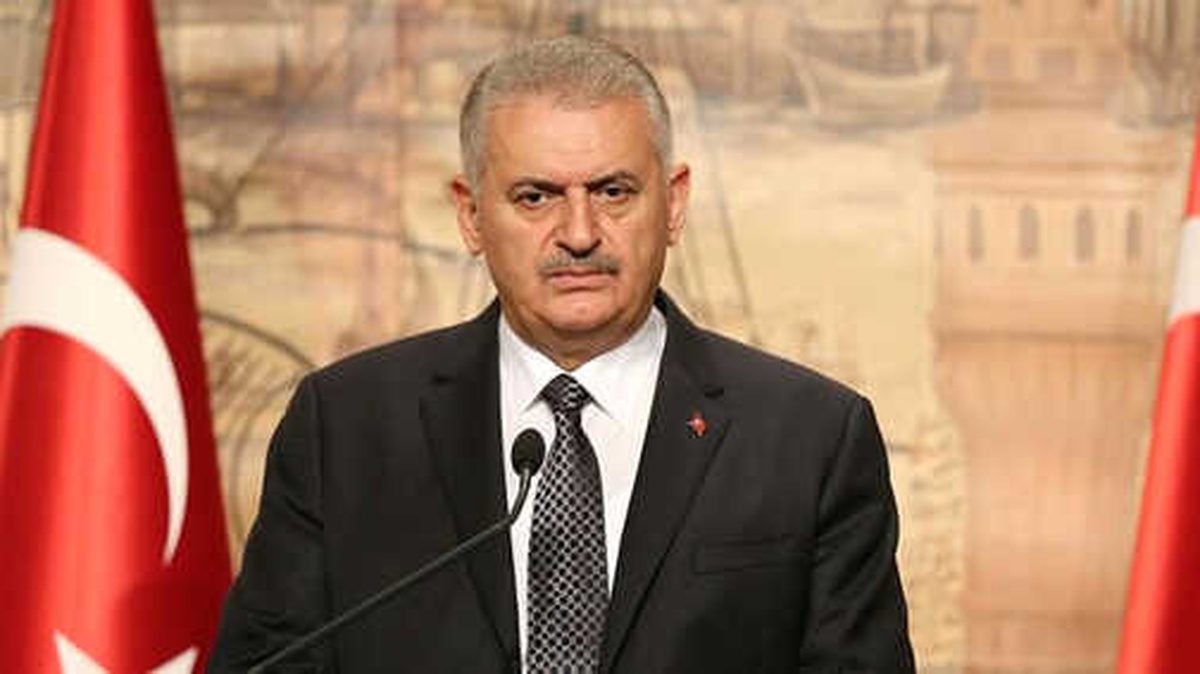 Başbakan\'dan Türk Bayrağına Saldırıya Tepki