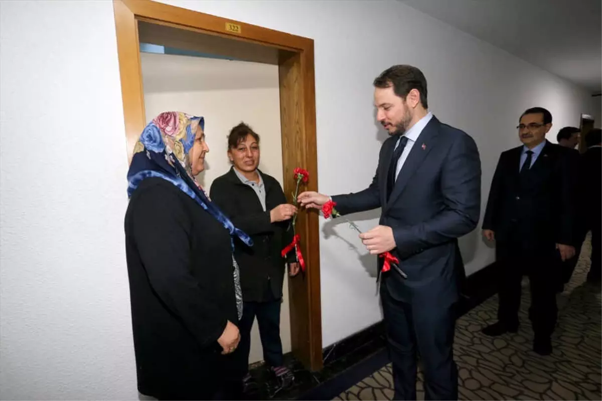 Bakan Albayrak\'tan Kadınlar Günü Mesajı