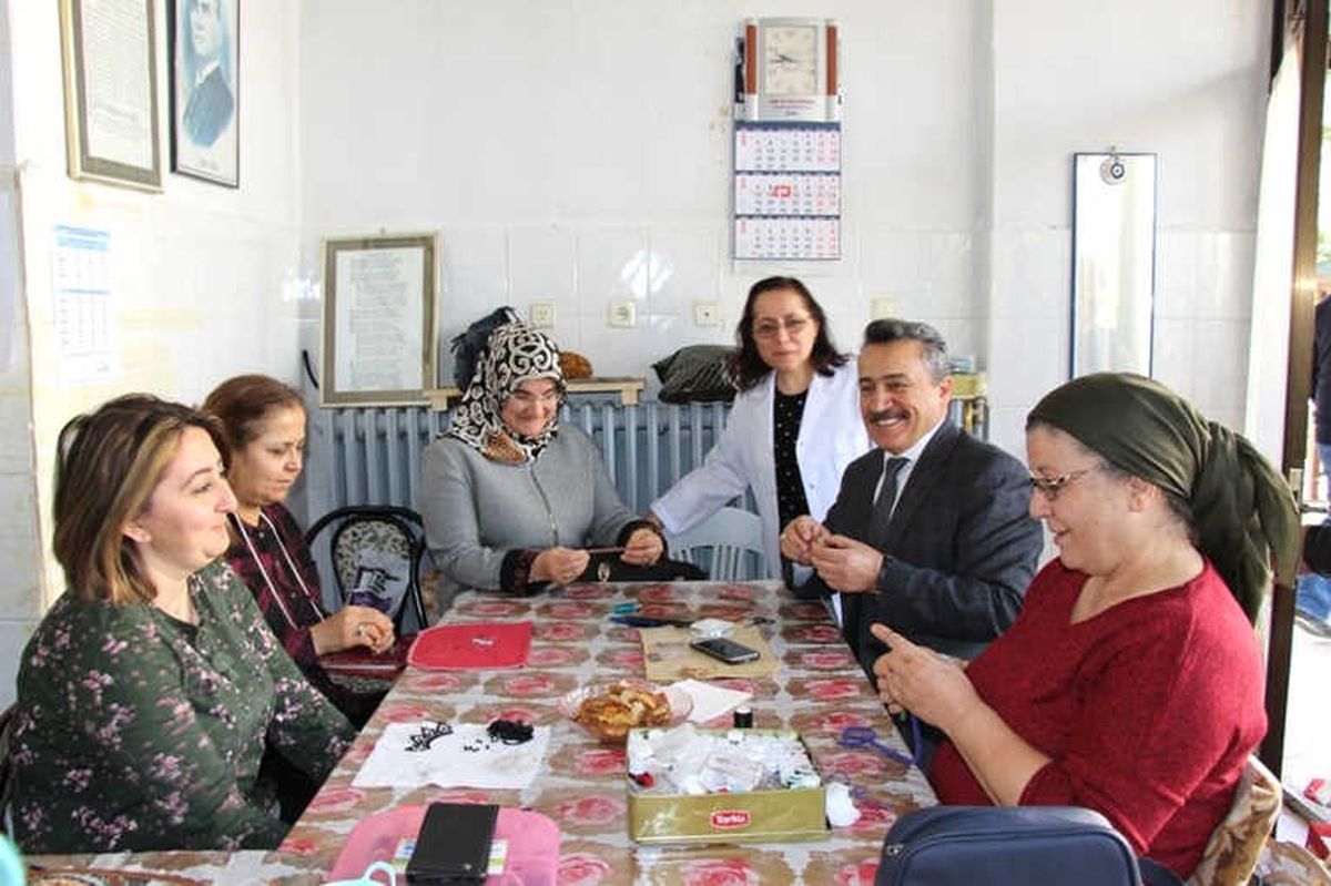 Başkan Tutal\'dan Kadınlara 8 Mart Jesti
