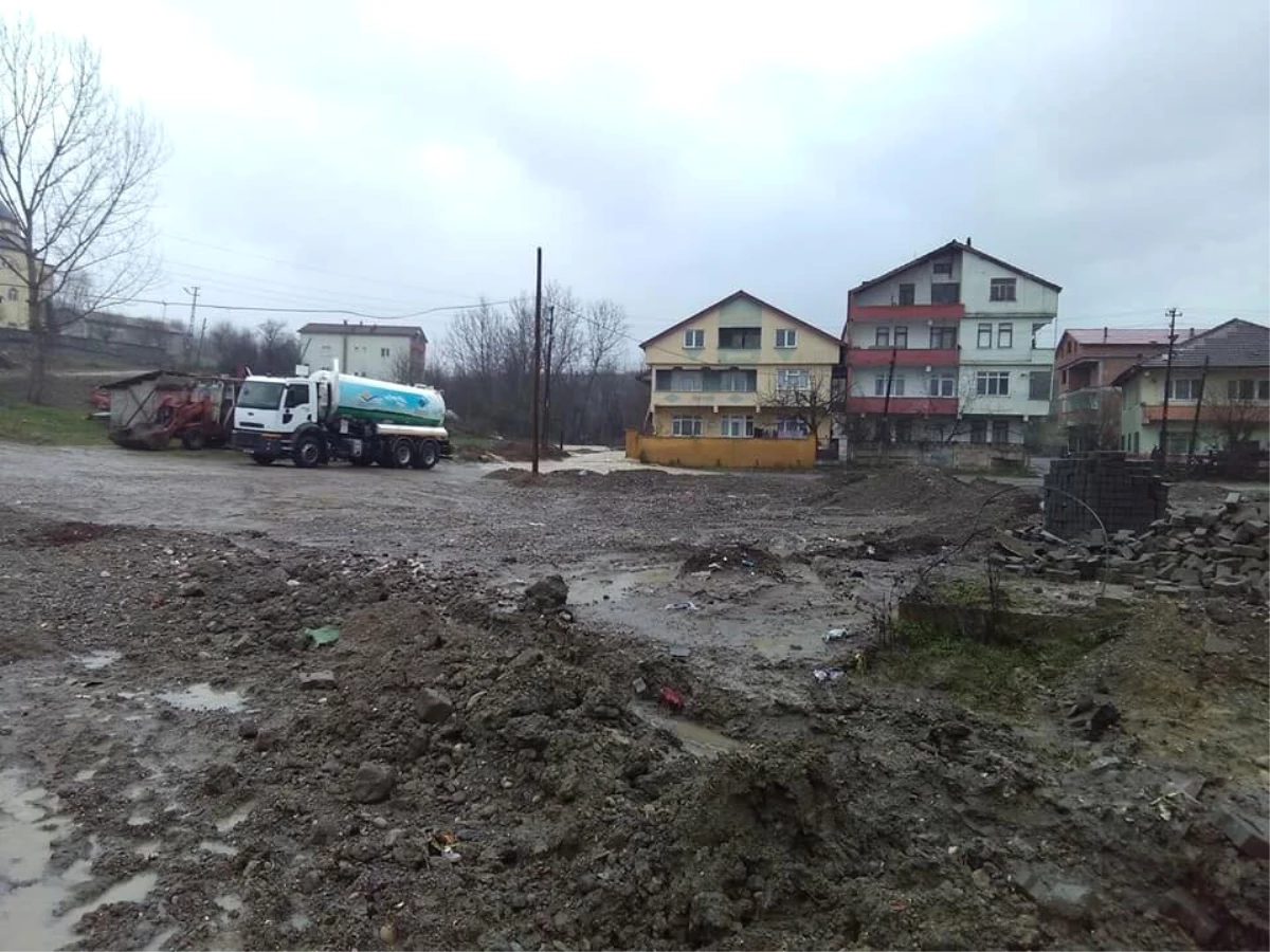 Dere Taştı, Ev ve İş Yerleri Sular Altında Kaldı