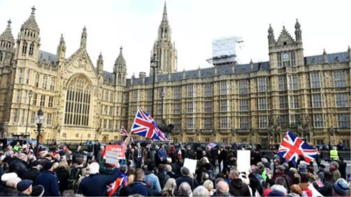 İngiliz Bankalarından Hükümete Brexit Desteği