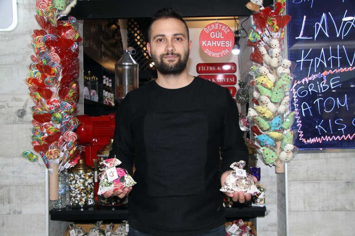 Isparta\'da İlk Kez Gül ve Lavanta Kahvesi Üretildi