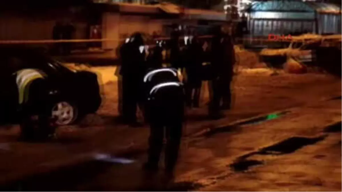 Kiev\'de Polis ile İstihbarat Yetkilileri Arasında Kavga Çıktı