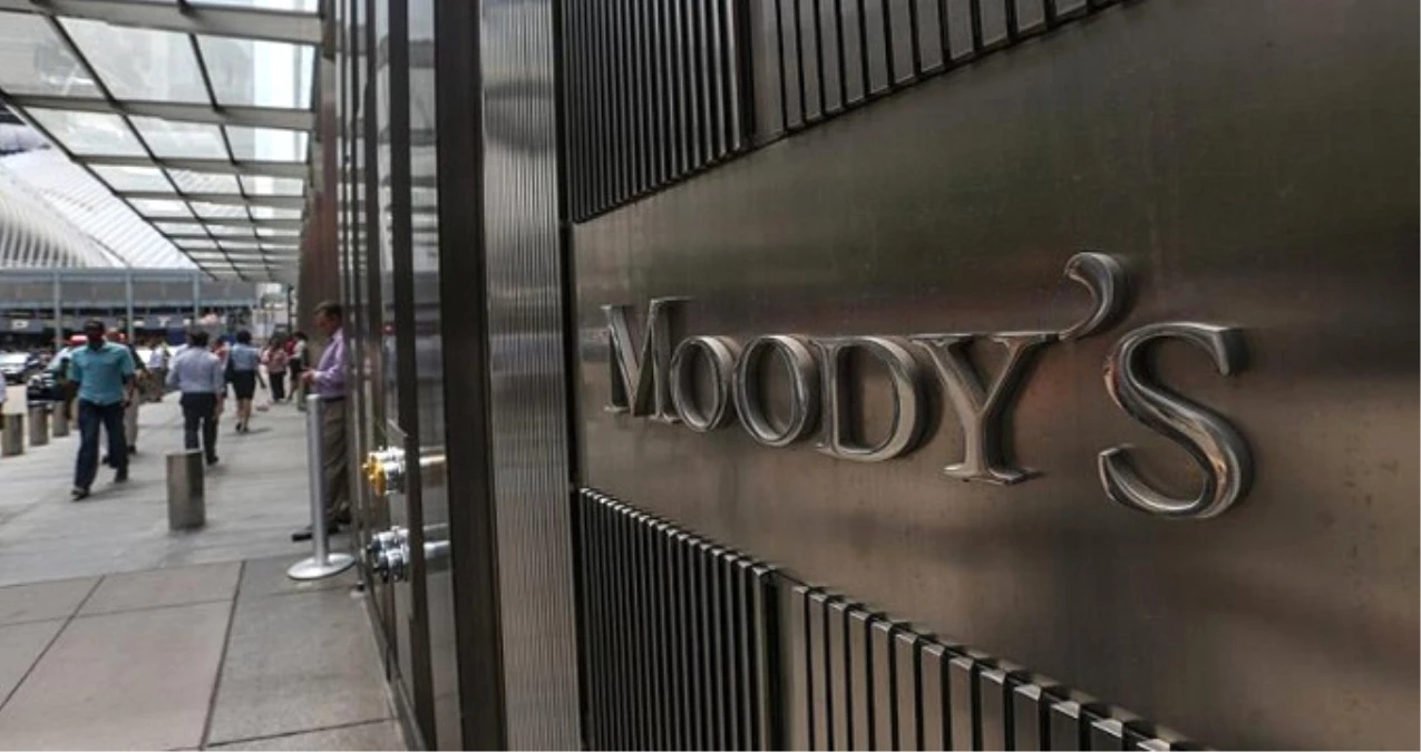 Moody\'s\'in Kararı Sonrası Hükümetten İlk Açıklama: Verilen Notun Hiçbir İtibarı Yoktur