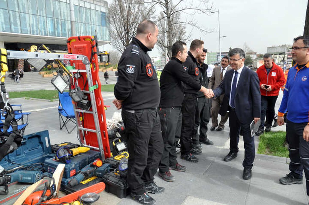 Mudanya Arama Kurtarma Halkla Buluştu