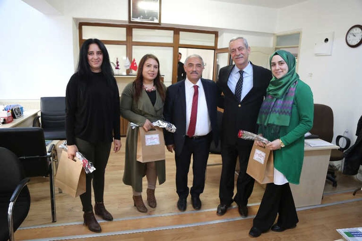 Niğde Belediye Başkanı Özkan\'dan Kadınlar Günü Kutlaması