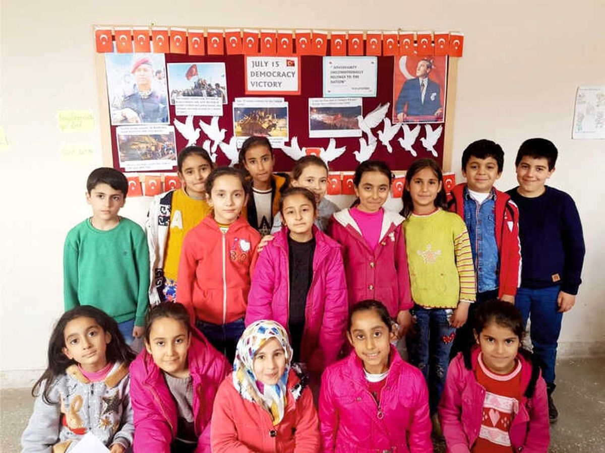 Öğrenciler 15 Temmuz\'u İngilizce Anlattı