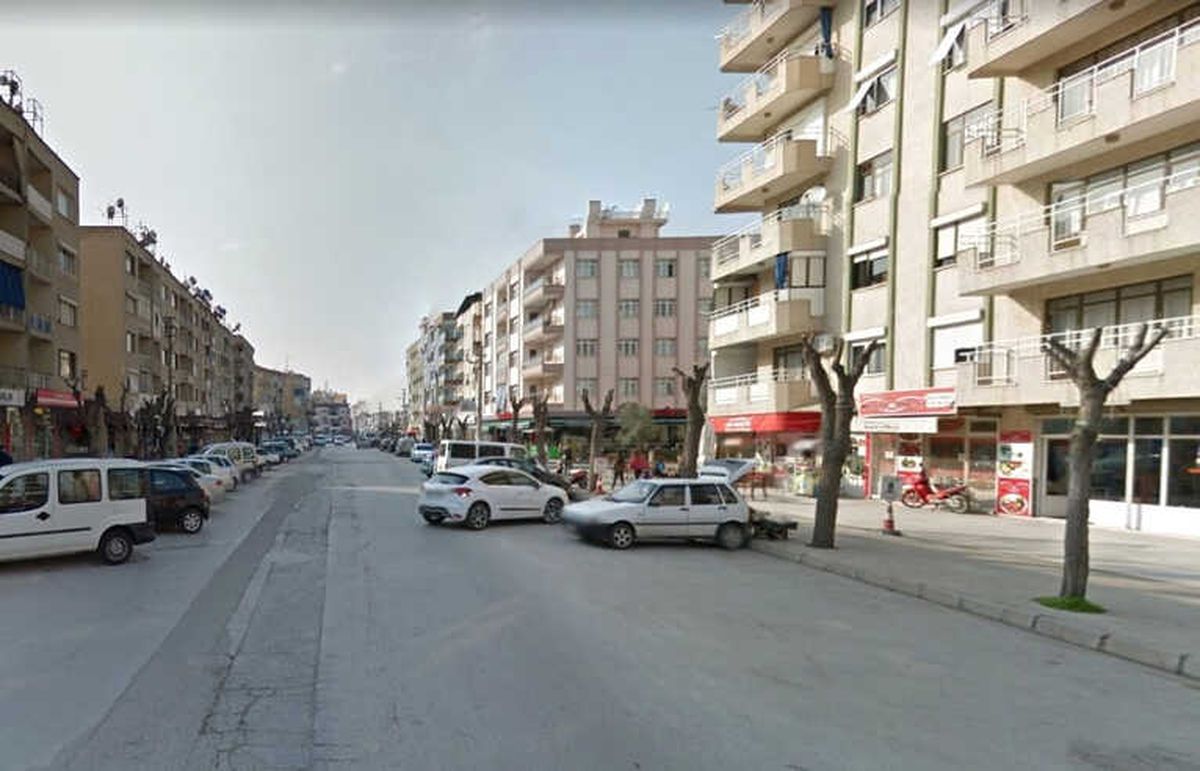 Salihli\'de Cadde Üstü Otoparklar Artık Ücretsiz