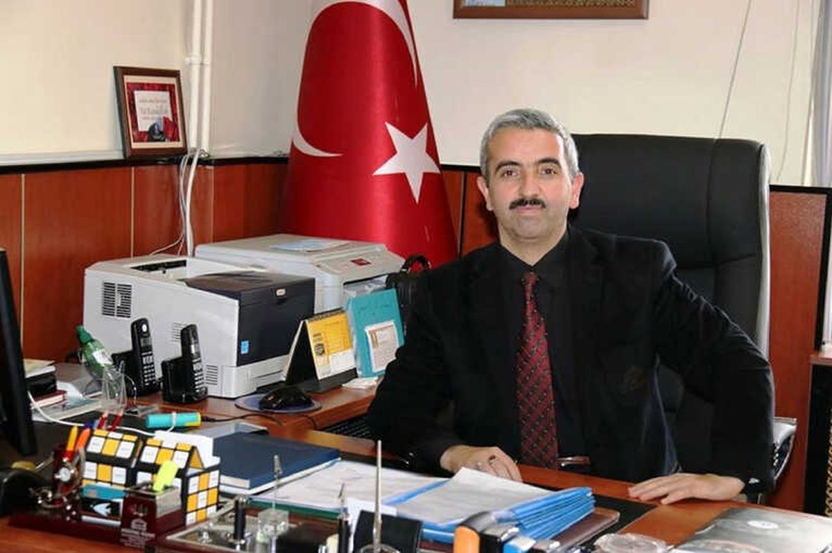Sivas\'ta Kaçak Define Aramaktan Gözaltına Alınan Özel İdare Müdürü Serbest Bırakıldı