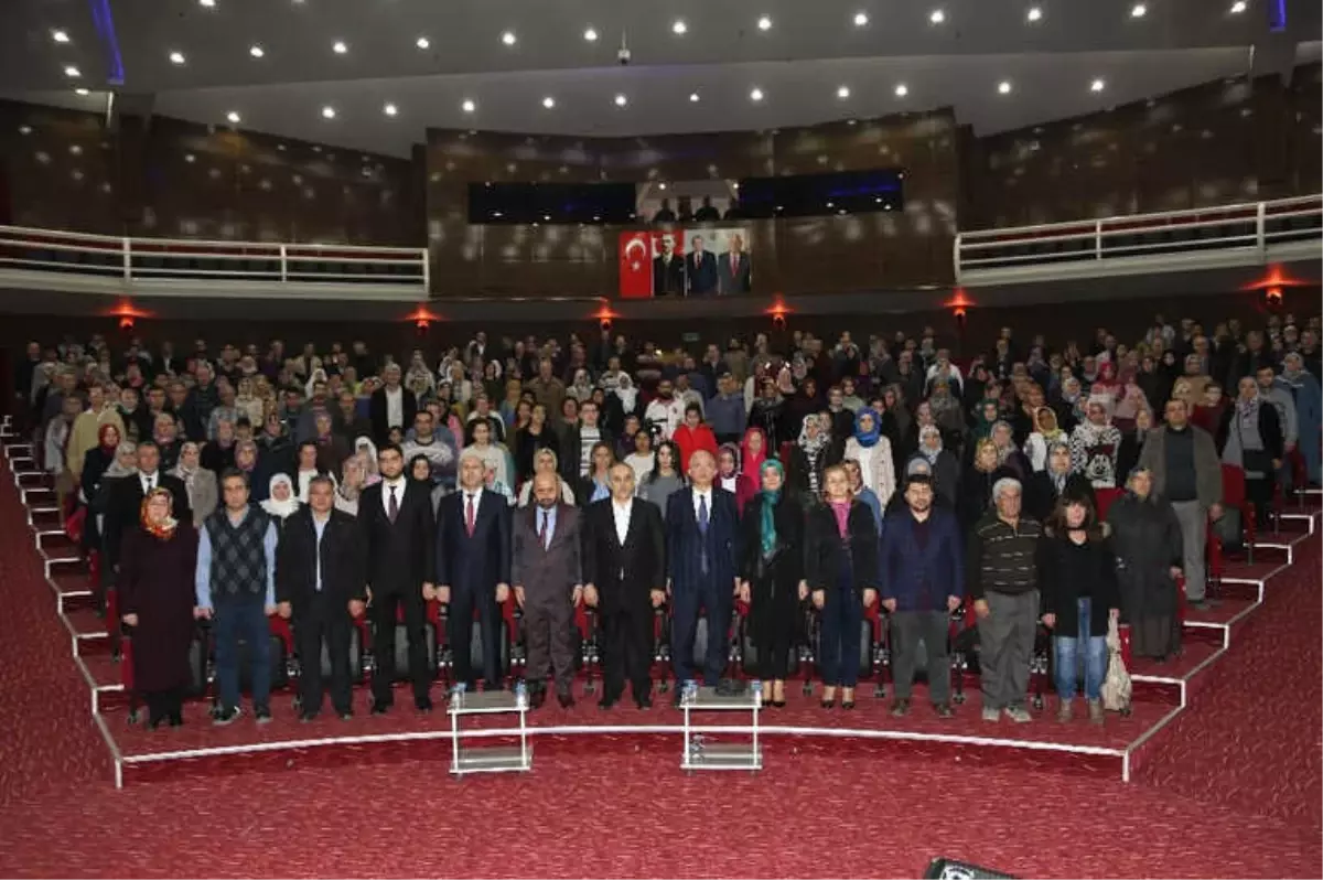 Torbalı\'da "Tarihin Akışını Değiştiren Kadınlar" Konferansı